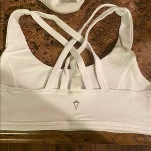 Ivviva sports bra